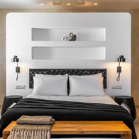 Arotron Santorini Bed and breakfast